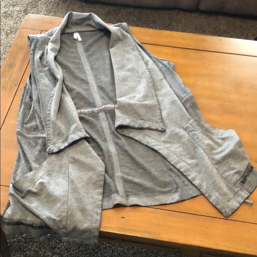 Vest/Cardigan